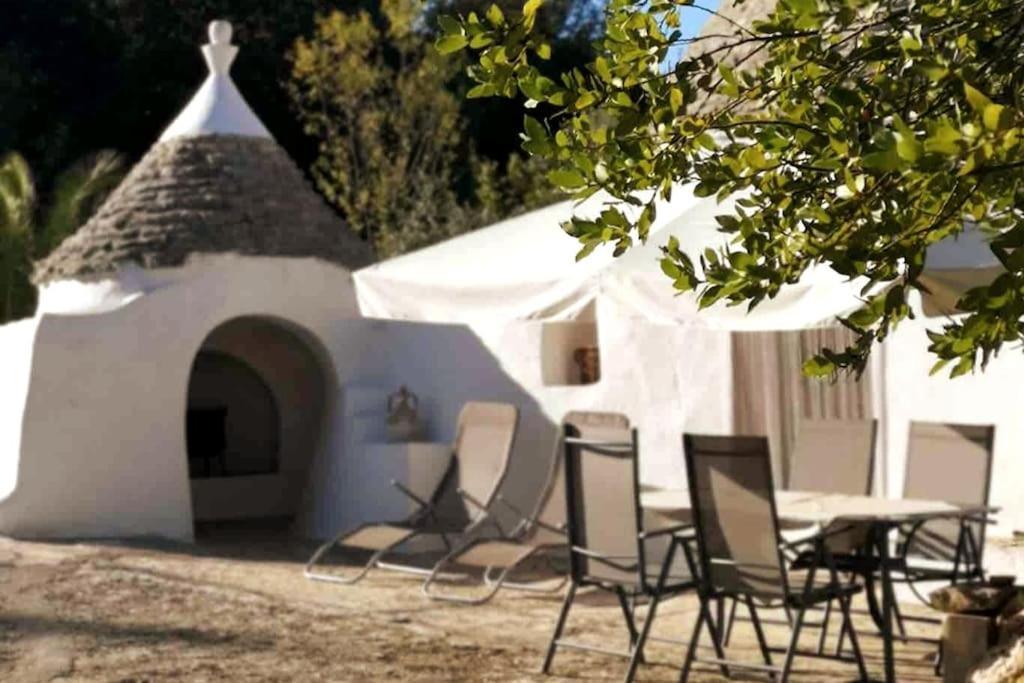 Trullo Canopo Чельє-Мессапіка Екстер'єр фото